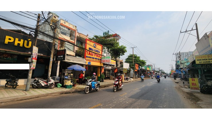 Cho thuê nhà Mặt Tiền Bình Long q.Tân Phú 270m²,NGANG 11M- 32Triệu